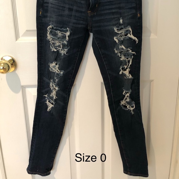 AEO - Ripped Denim Jeans - Picture 2 of 2